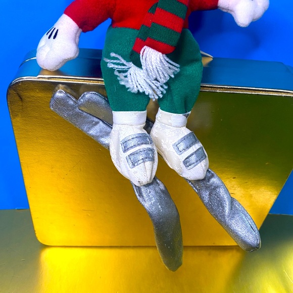 DISNEY STORE EXCLUSIVE 1990’s CHRISTMAS HOLIDAY SKI MICKEY BEAN BAG PLUSH w/TAG - Picture 5 of 13